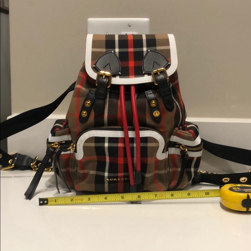 Authentic Burberry backpack, never worn!